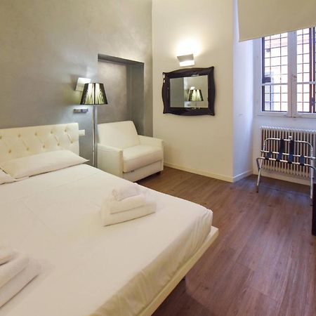 Navona Secret Stay Guest House Рим Экстерьер фото