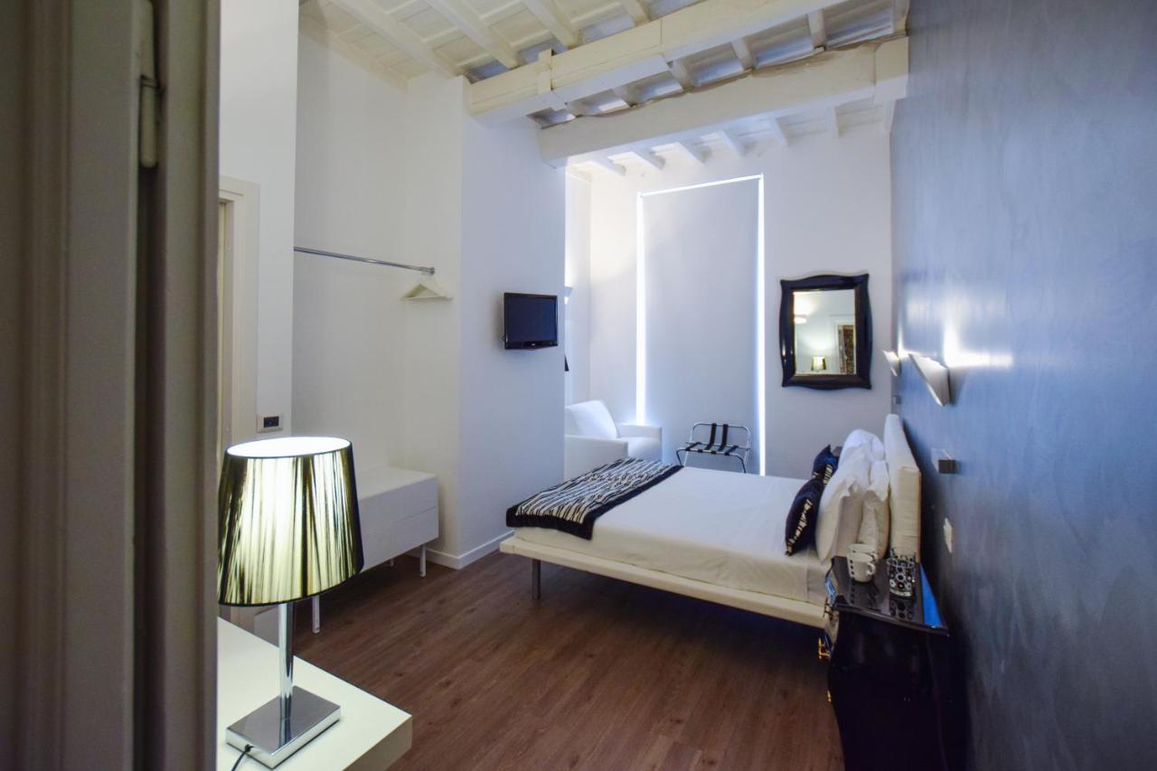 Navona Secret Stay Guest House Рим Экстерьер фото