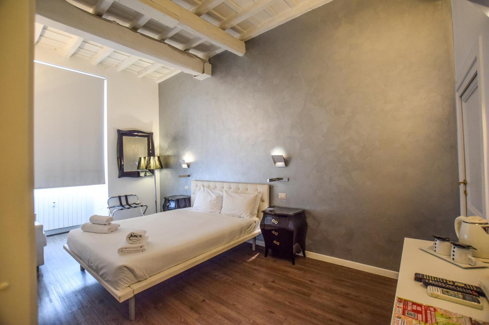 Navona Secret Stay Guest House Рим Экстерьер фото
