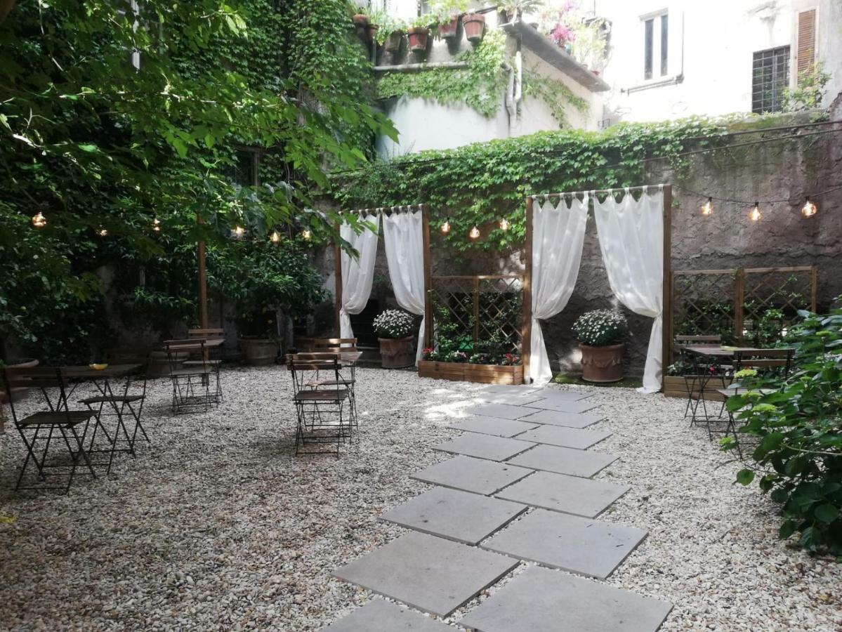Navona Secret Stay Guest House Рим Экстерьер фото